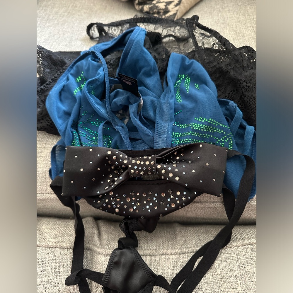 Victoria’s Secret Lingerie Bundle Bodysuit and thong S